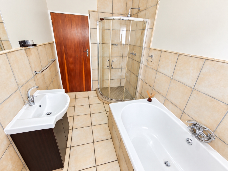 5 Bedroom Property for Sale in Meyerhof Free State